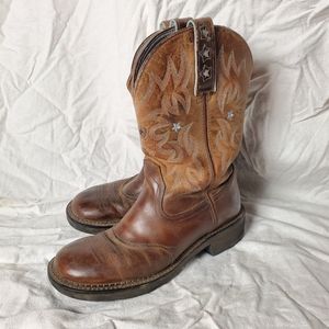 Women's Ariat Brown and Turquoise leather boots.